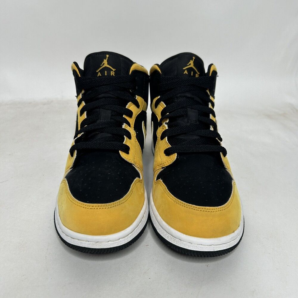 Nike Shoes Air Jordan 1 Retro Mid GS “Reverse New Love” 2024 - Picture 2 of 9